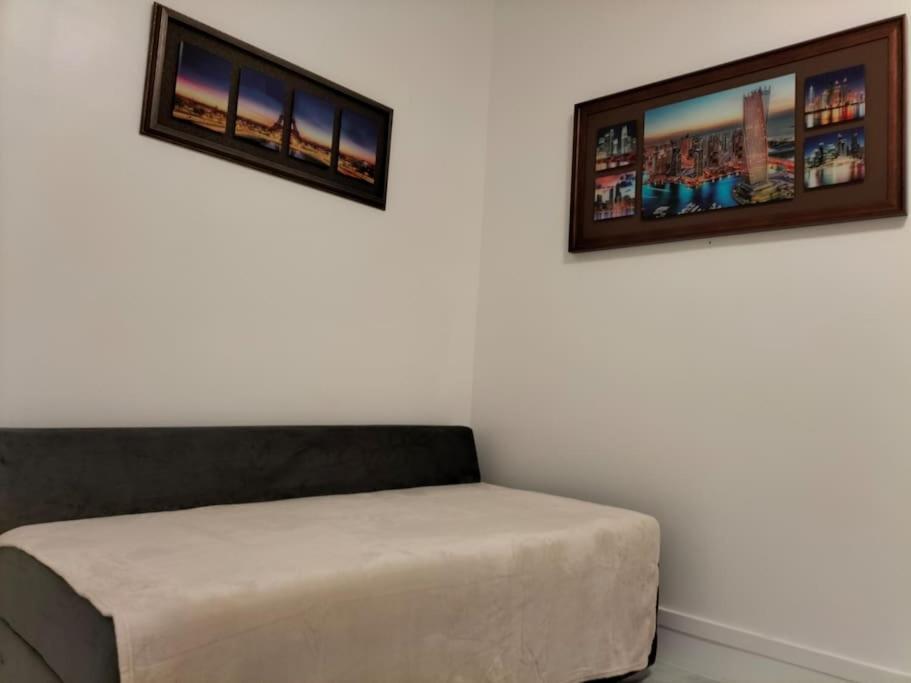 Paris Tourist Apartment, France Стен Екстер'єр фото